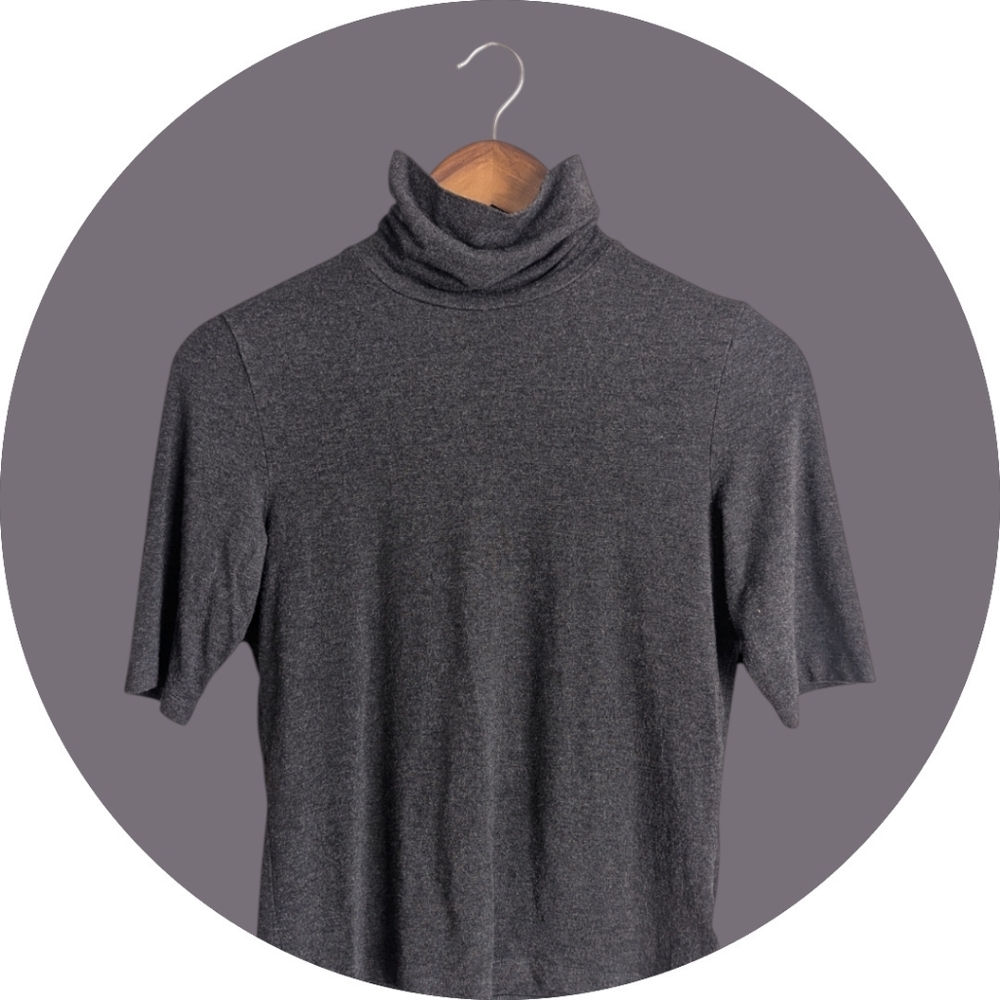 Ralph Lauren Women's Cropped Quarter Sleeve Jersey Knit Turtleneck - Med